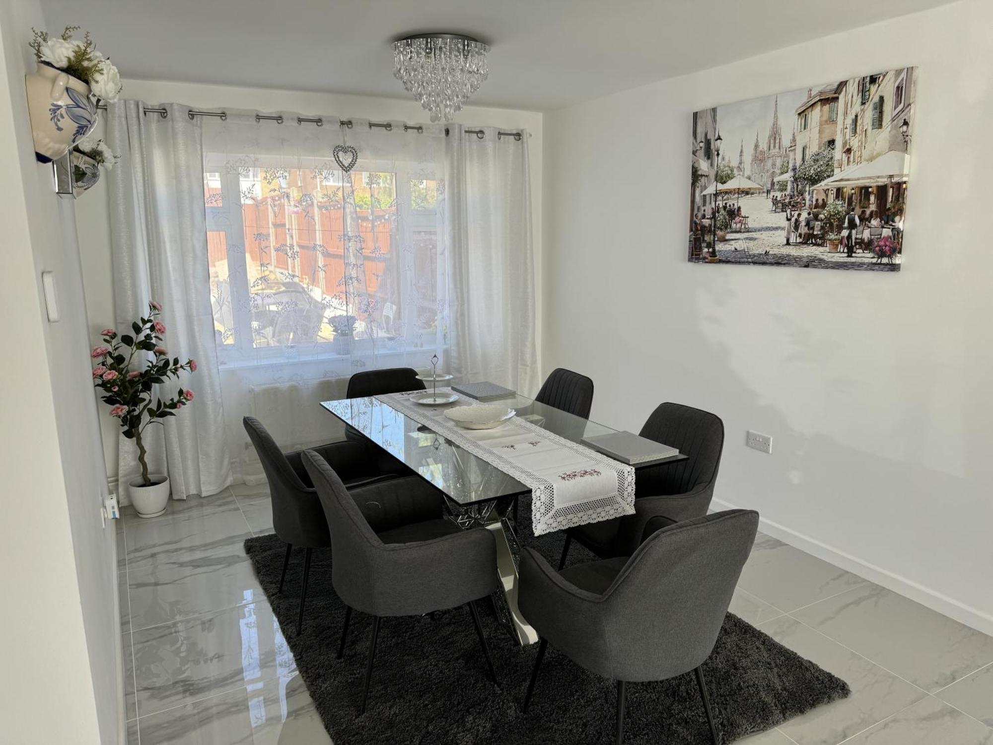 Villa Modern 3-Bed Hideaway Near Westgate With Parking Canterbury Esterno foto