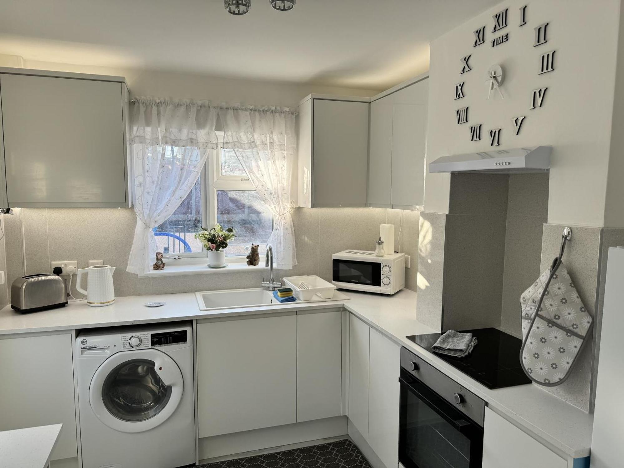 Villa Modern 3-Bed Hideaway Near Westgate With Parking Canterbury Esterno foto