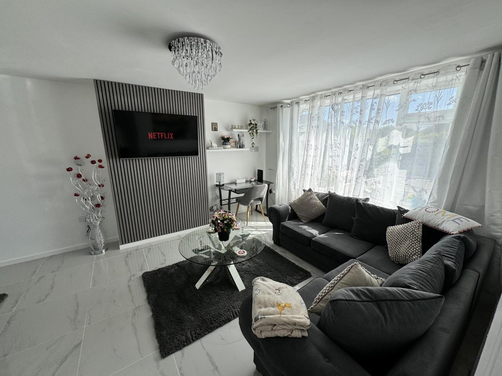 Villa Modern 3-Bed Hideaway Near Westgate With Parking Canterbury Esterno foto